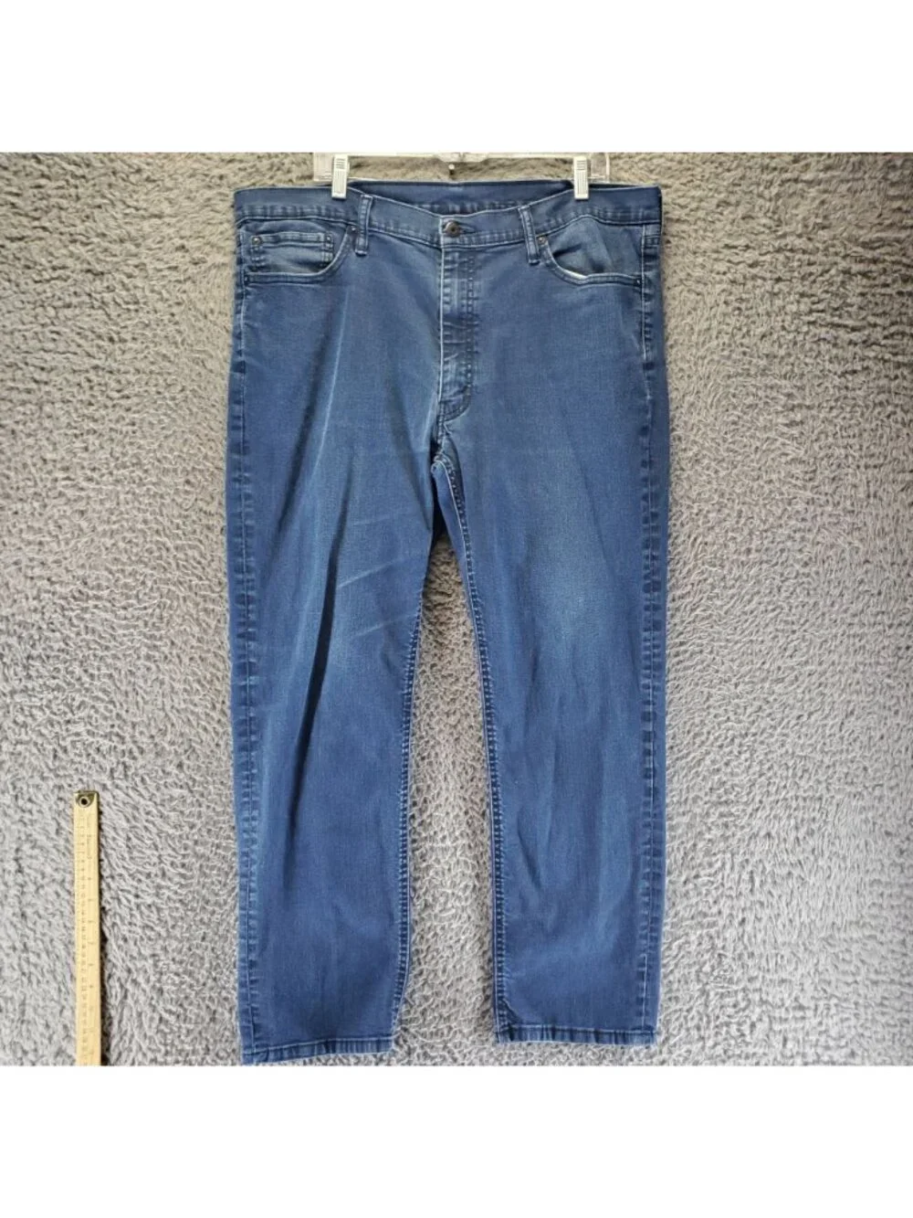 Levis Jeans Mens 40x32 Blue 541 Athletic Fit Mid Rise Stretch Denim *Read*
